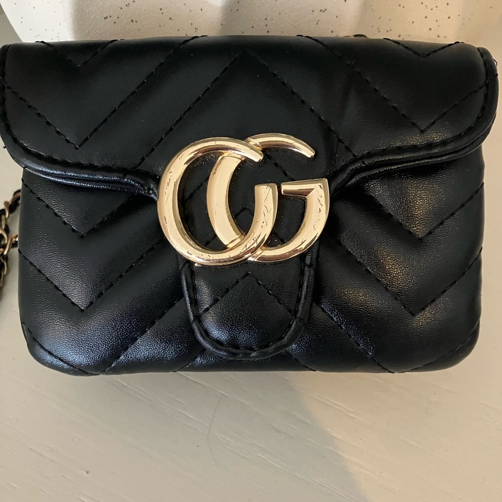 Girls Mini Black Quilted Chain Shoulder Bag